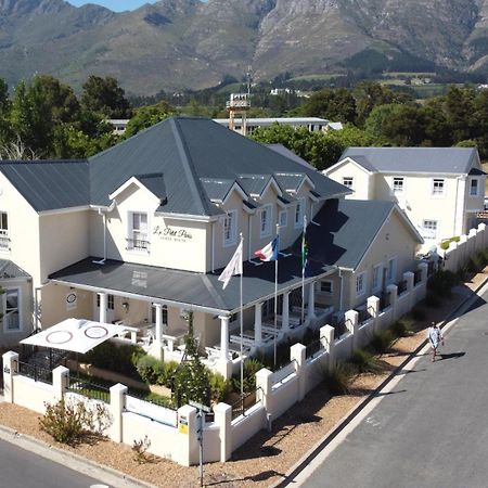 Le Petit Paris Hotel Franschhoek Esterno foto